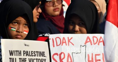 Peringati Setahun Genosida Israel di Palestina, Pemuda Gelar Aksi di Tugu Kujang