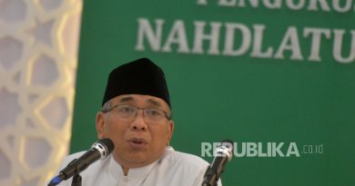 Ketua Umum PBNU Yahya Cholil Staquf memberikan keterangan terkait situasi konflik Palestina dan Israel di Gedung PBNU, Jakarta, Selasa (31/10/2023).