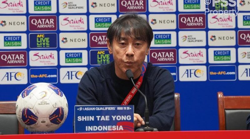 Pelatih timnas Indonesia Shin Tae-yong dalam konferensi pers setelah laga China vs Indonesia di Qingdao Youth Football Stadium, Selasa (16/2024) malam WIB.