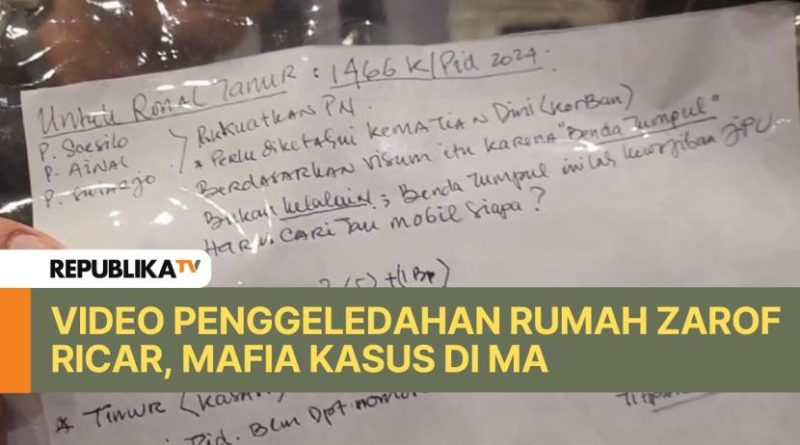 Tangkapan layar dari video penggeladahan yang dilakukan penyidik Jampidsus di rumah tersangka Zarof Ricar (ZR), diduga bukti upaya pengaturan kasus Ronald Tannur di MA.