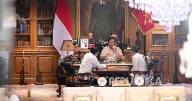 Presiden RI Prabowo Subianto menerima telepon dari Presiden Republik Korea Selatan (Korsel) Lee Jae-myung di kediaman pribadi Hambalang, Kabupaten Bogor pada Senin (23/6/2025).