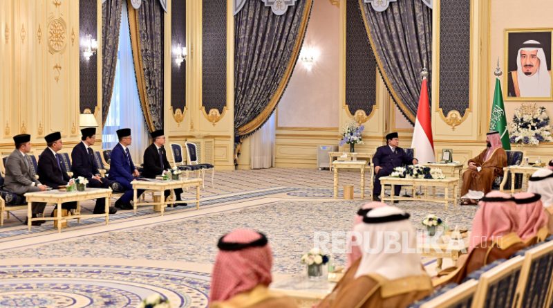 Presiden RI Jenderal (Purn) Prabowo Subianto dan Putra Mahkota Pangeran Mohammed bin Salman (MBS) bin Abdulaziz Al Saud menggelar pertemuan di Istana Al-Salam, Jeddah pada Rabu (2/7/2025).