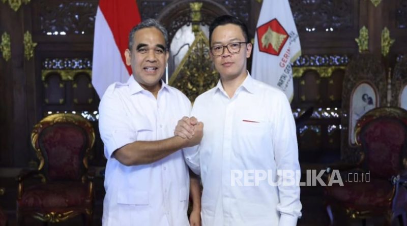 Ketua Umum DPP Partai Gerindra Prabowo Subianto menunjuk Sugiono sebagai Sekretaris Jenderal (Sekjen) Partai Gerindra periode 2025-2030 menggantikan posisi Ahmad Muzani.