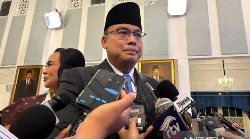 Rangkap Jabatan Kepala Badan Komunikasi tak perlu dipermasalahkan.