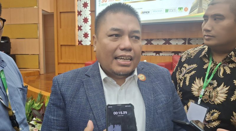 Ketua Umum Amphuri Firman M Noor mengomentari soal umroh mandiri dalam RUU Haji, Rabu (29/7/2025)