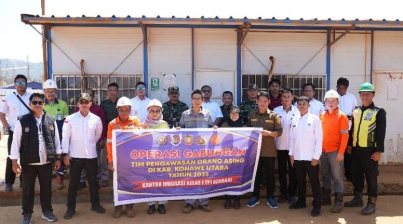 Imigrasi operasi gabungan sidak izin TKA di perusahaan tambang Konut.