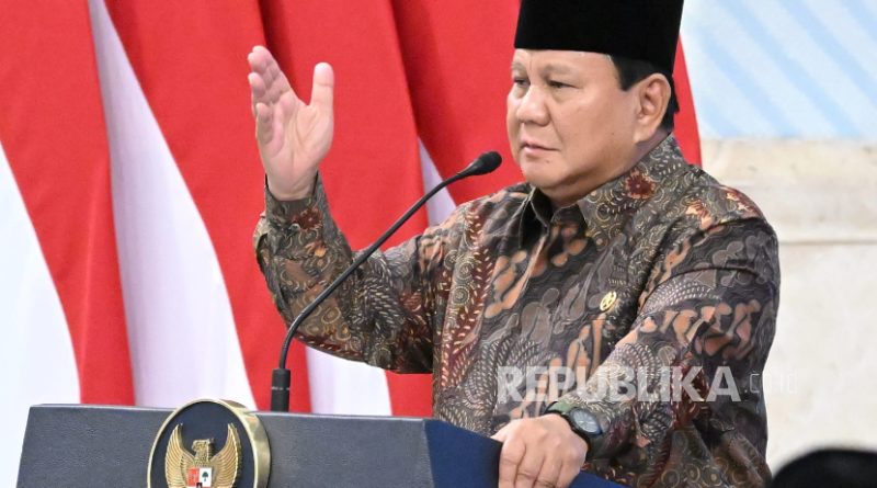 Presiden RI Jenderal (Purn) Prabowo Subianto saat memimpin Sidang Kabinet Paripurna di Istana Negara, Jakarta Pusat, Senin (20/10/2025) sore WIB.