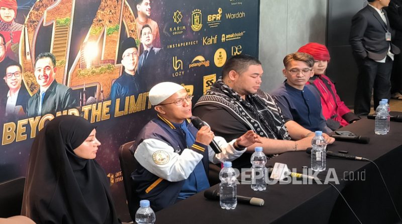 Dewan Pembina Cinta Quran Foundation, Ustadz Fatih Karim di acara Amazing Muharram 14 yang digelar Cinta Quran Foundation bersama Tazkia Group di Sentul International Convention Center (SICC), Kabupaten Bogor, Jawa Barat, Ahad (13/7/2025).