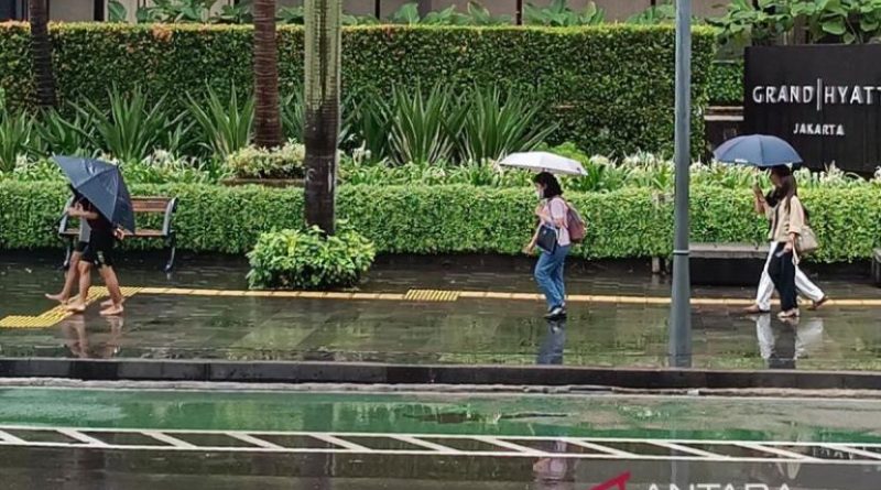BMKG prakirakan hujan ringan di Jakarta pada siang hari.