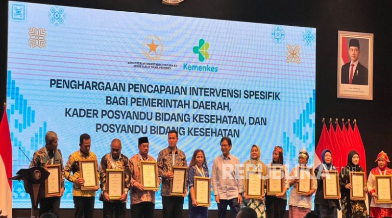 Kemenkes memberikan penghargaan atas upaya penurunan stunting, salah satu kepada Pemprov Kaltim.