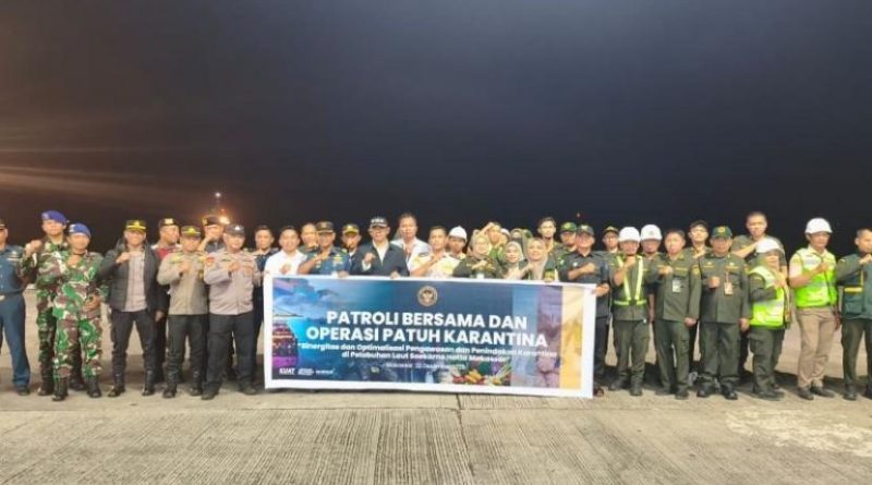 Karantina Sulsel periksa KM Gunung Dempo pada Operasi Patuh 2025.