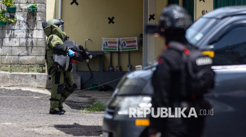 Tim Gegana Turun Tangan Cek Benda Diduga Bom yang Ditemukan di Dekat Gereja GKPS Bandung