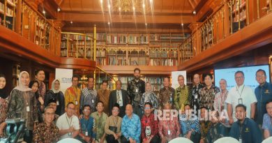 IIFTIHAR menggelar IIFTIHAR Innovation Forum 2025 yang juga dihadiri perwakilan KNEKS, Sutan Emir Hidayat.