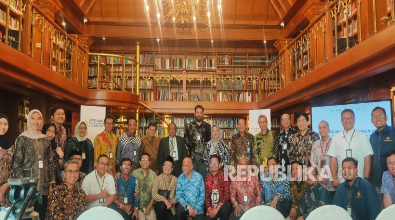 IIFTIHAR menggelar IIFTIHAR Innovation Forum 2025 yang juga dihadiri perwakilan KNEKS, Sutan Emir Hidayat.