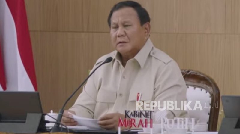 Presiden RI Prabowo Subianto memimpin Taklimat Awal Tahun di kediaman pribadi, Hambalang, Kabupaten Bogor, Jawa Barat, Selasa (6/1/2026).