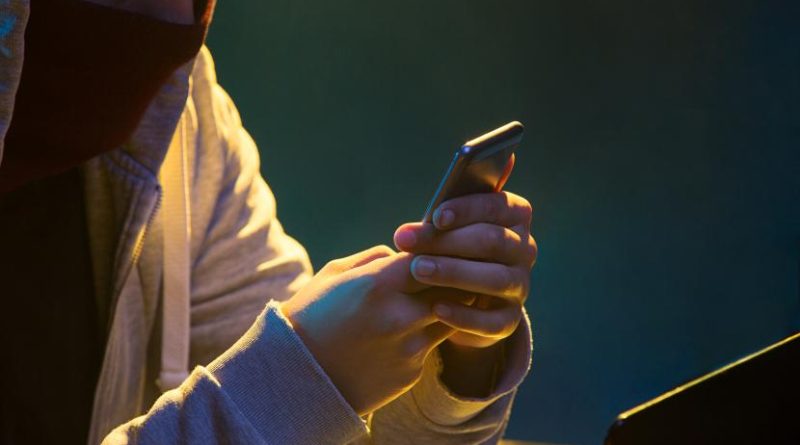 Hacker/scammer (ilustrasi)