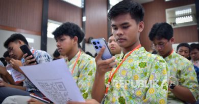 ILUSTRASI Murid SMA menjadi peserta Tes Kemampuan Akademik (TKA)