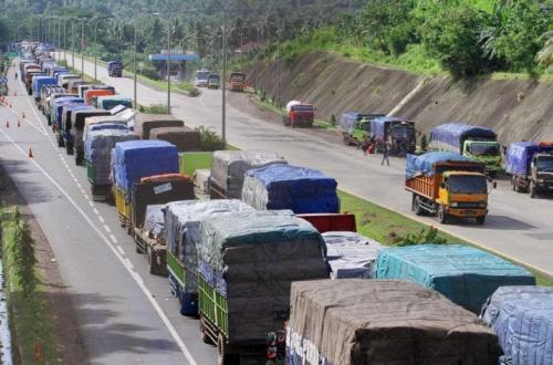 Apindo dan Gapmmi Soroti Kebijakan Larangan Truk Sumbu 3 saat Lebaran 2026