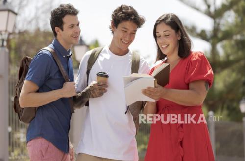 Mencari Kampus Relevan di Karawang? Pastikan yang tak Sekadar Kejar Ijazah